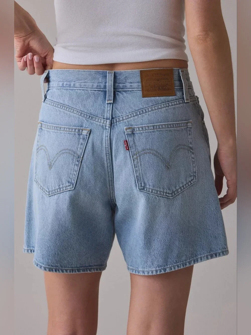 Levi's® High Rise Baggy Denim Shorts Size 28